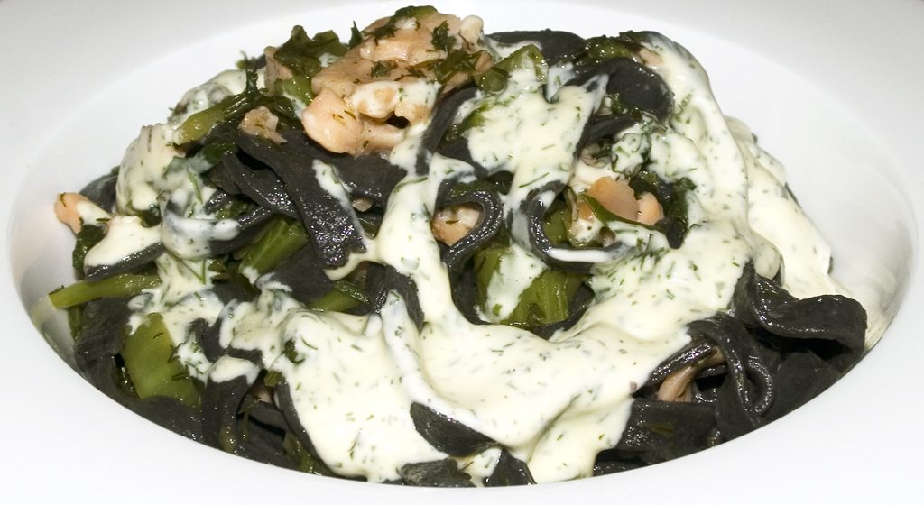 Crispy salmon and squid ink pasta, Recipe